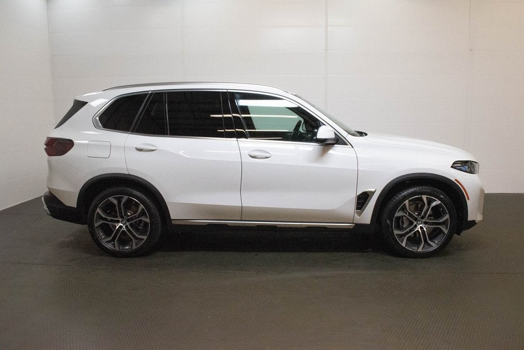 New 2026 BMW X5 xDrive40i SUV