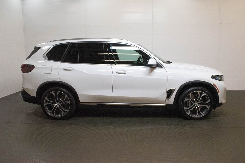 2026 Bmw X5 xDrive40i photo 2