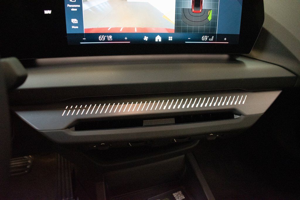 2026 BMW 2 Series 228 - Photo 17