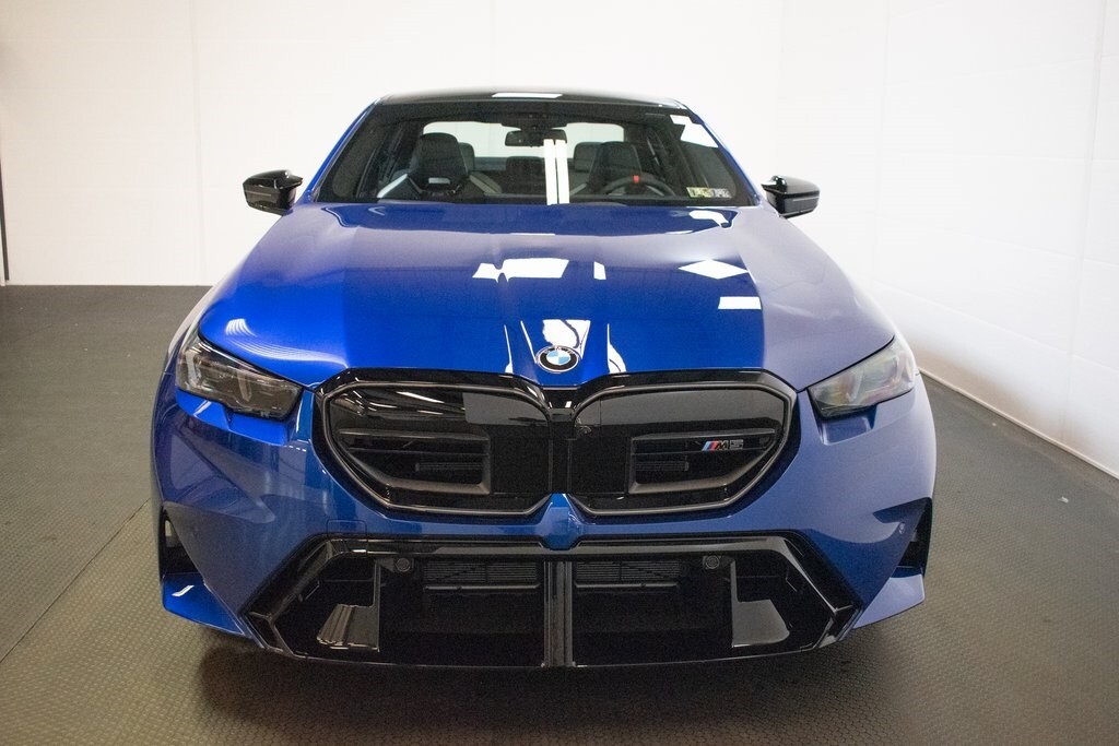 2026 Bmw M5 5 photo 2
