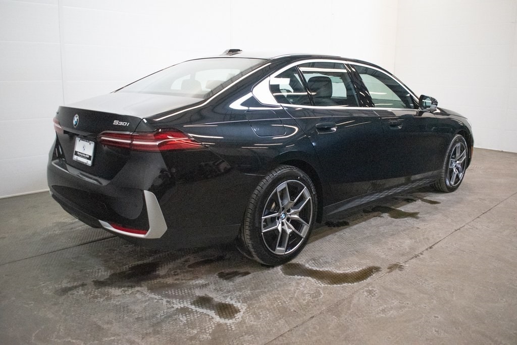 New 2026 BMW 530i xDrive Sedan