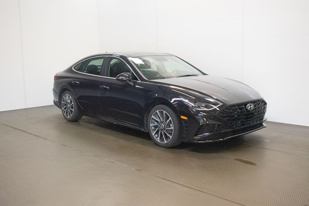 2023 Hyundai Sonata Limited's photo