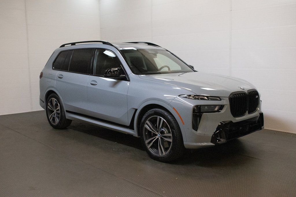 New 2026 BMW X7 M60i SUV