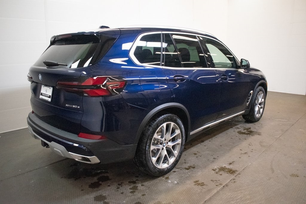 New 2026 BMW X5 PHEV xDrive50e SUV