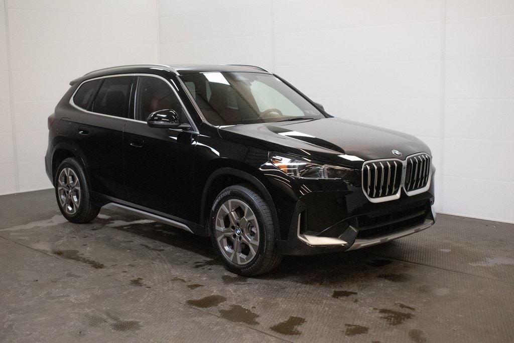 2026 BMW X1 28i's photo