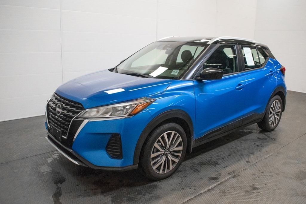 Used 2023 Nissan Kicks SV SUV