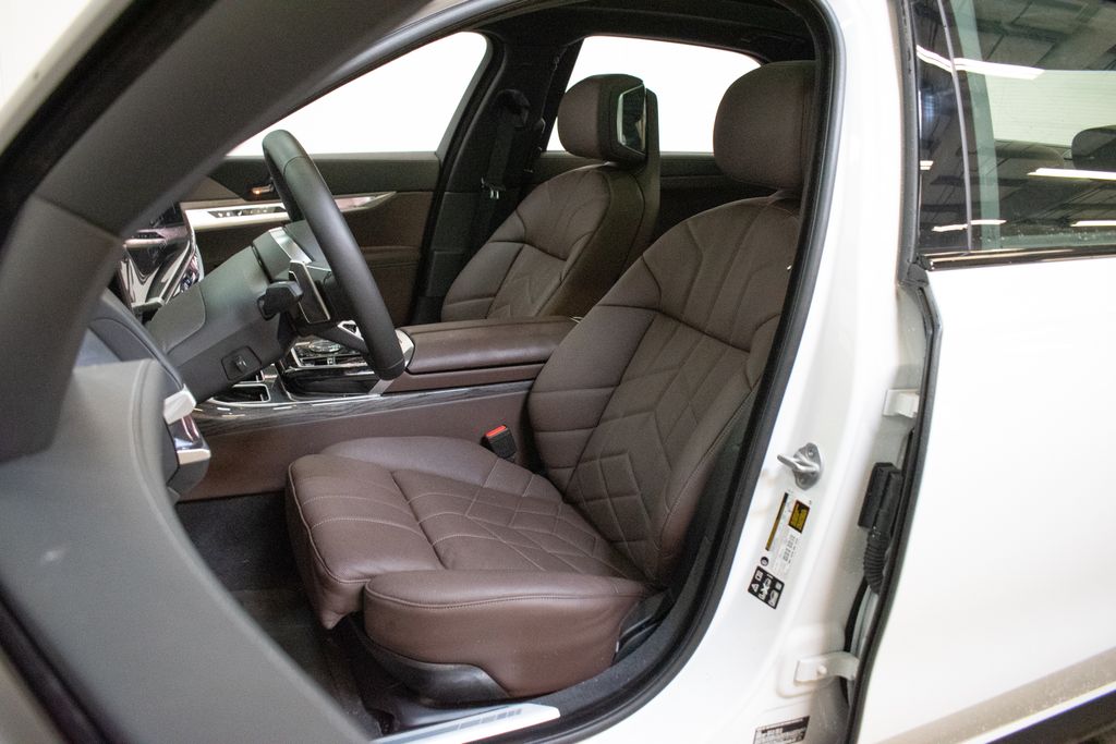 2026 BMW 7 Series 740i - Photo 21