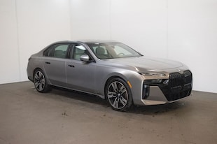 2023 BMW 760i xDrive Sedan