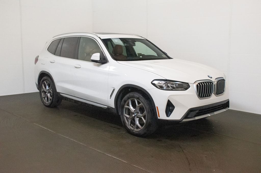 2022 BMW X3 xDrive30i's photo