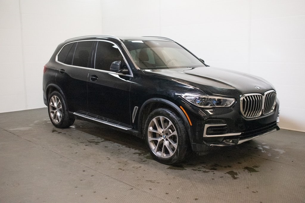 2022 BMW X5 40i's photo