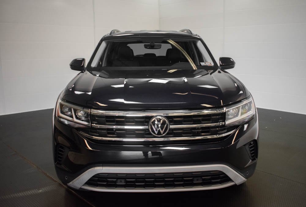 Used 2021 Volkswagen Atlas SE w/Tech with VIN 1V2HR2CA3MC573129 for sale in Wilkes-barre, PA