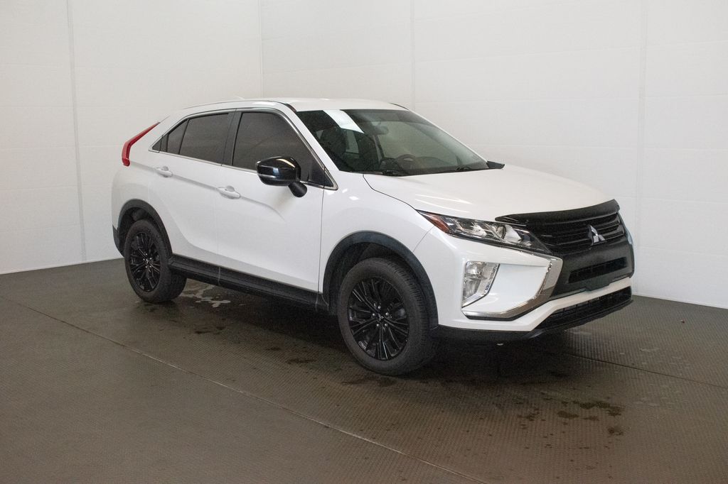 2019 Mitsubishi Eclipse Cross LE S-AWC's photo