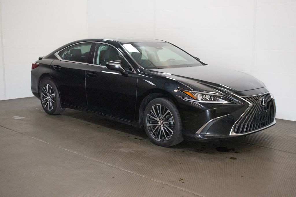 2022 Lexus ES 350 250 AWD's photo