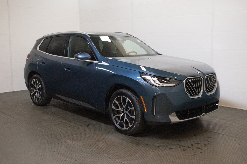 2026 BMW X3 30 XDRIVE's photo