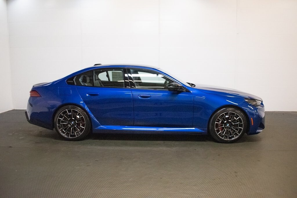 2026 Bmw M5 5 photo 3