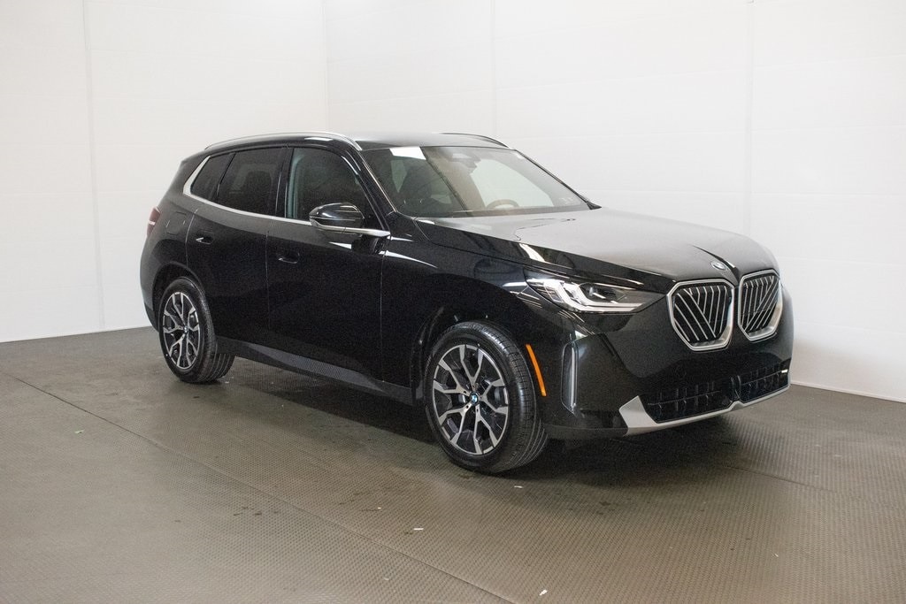 2026 BMW X3 30's photo