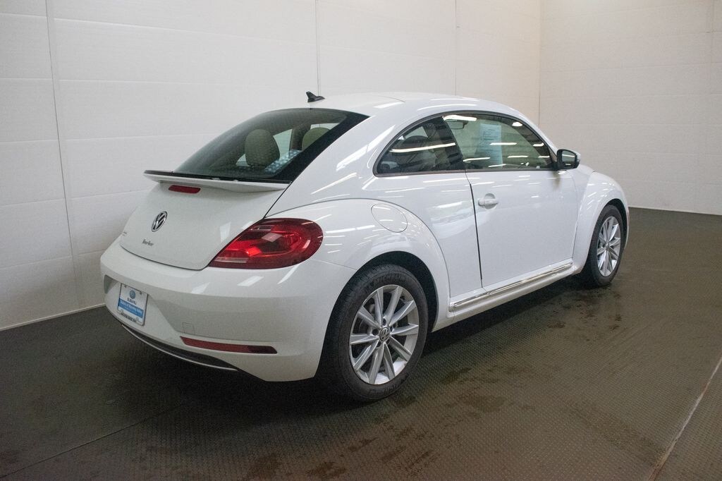 Used 2017 Volkswagen Beetle 1.8T Hatchback