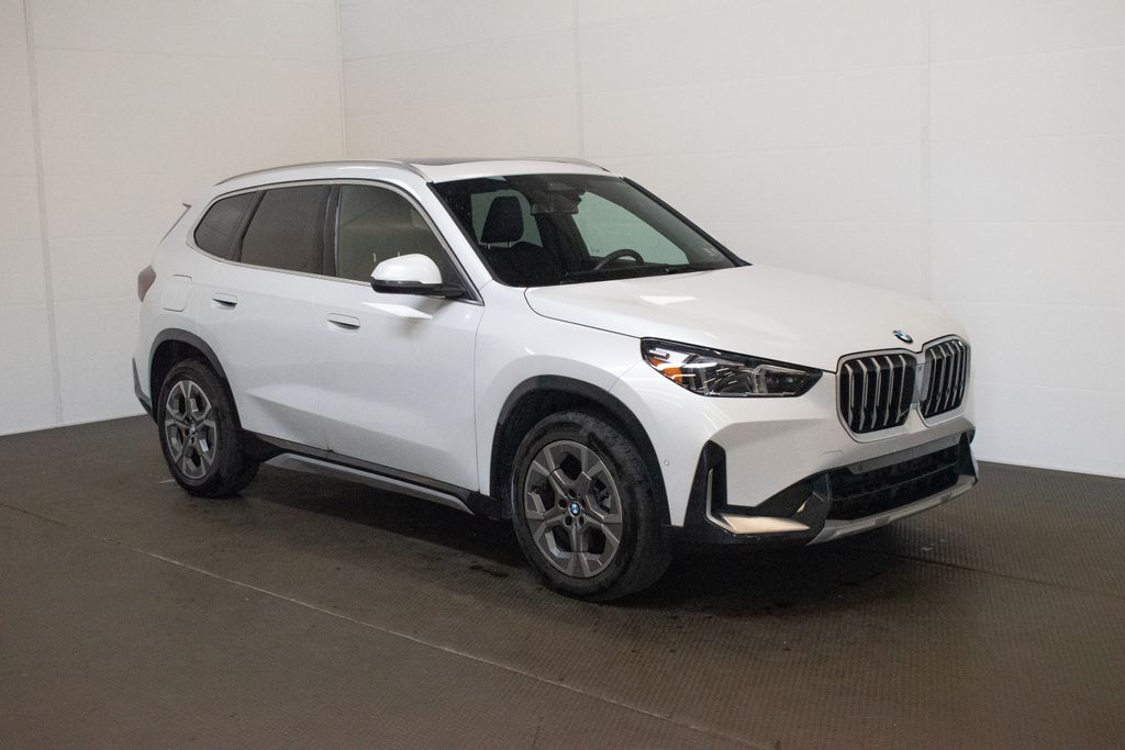 2026 BMW X1 xDrive28i's photo