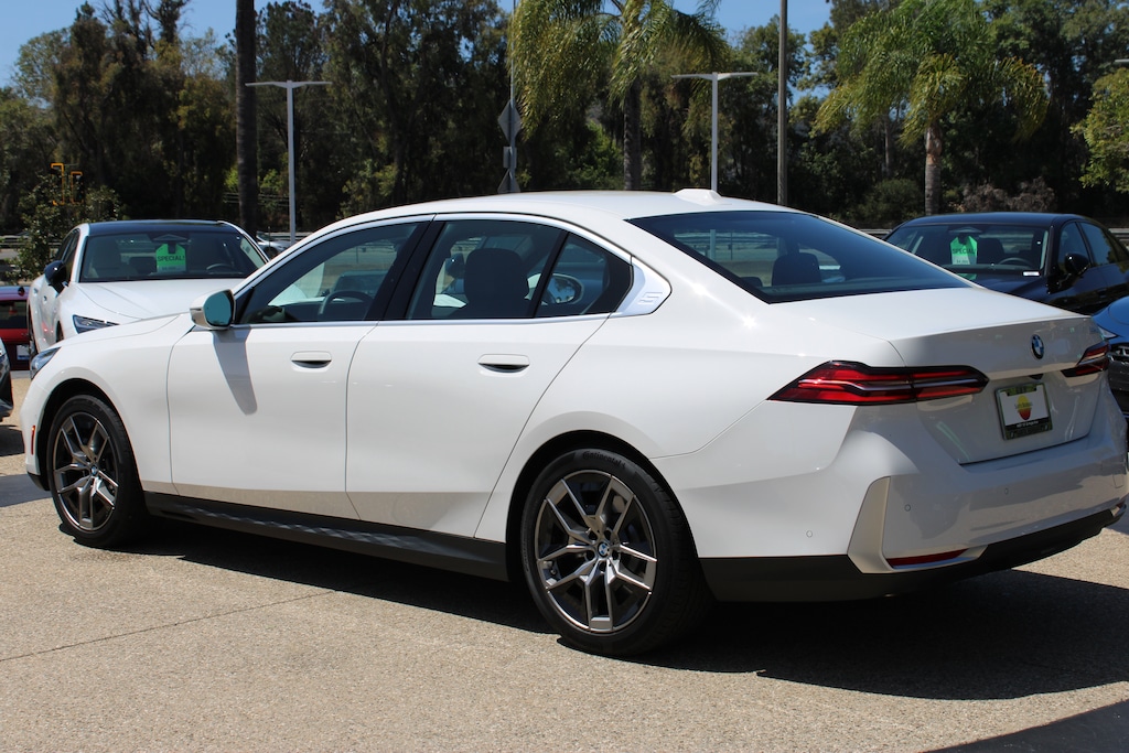Used 2026 BMW 530i Sedan