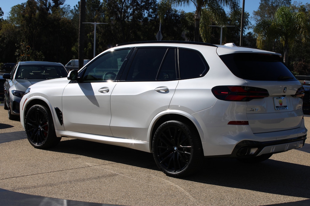 New 2026 BMW X5 xDrive40i SUV