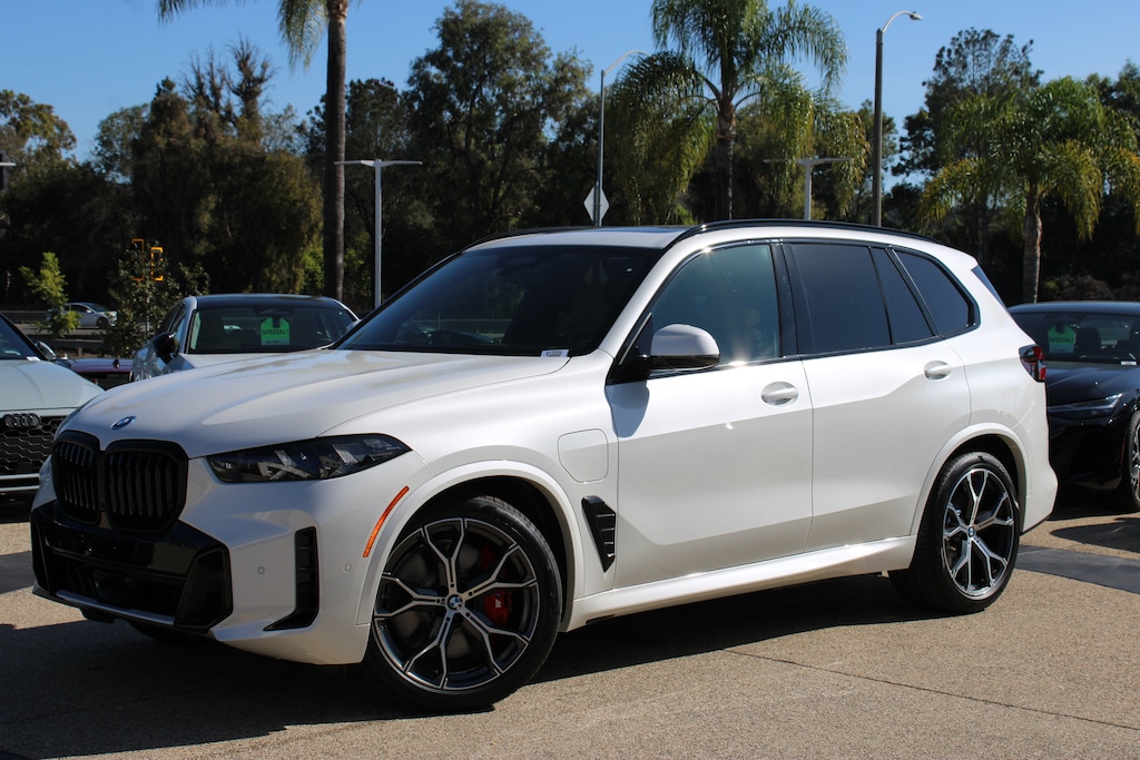 New 2026 BMW X5 PHEV xDrive50e SUV