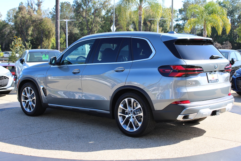 New 2026 BMW X5 PHEV xDrive50e SUV