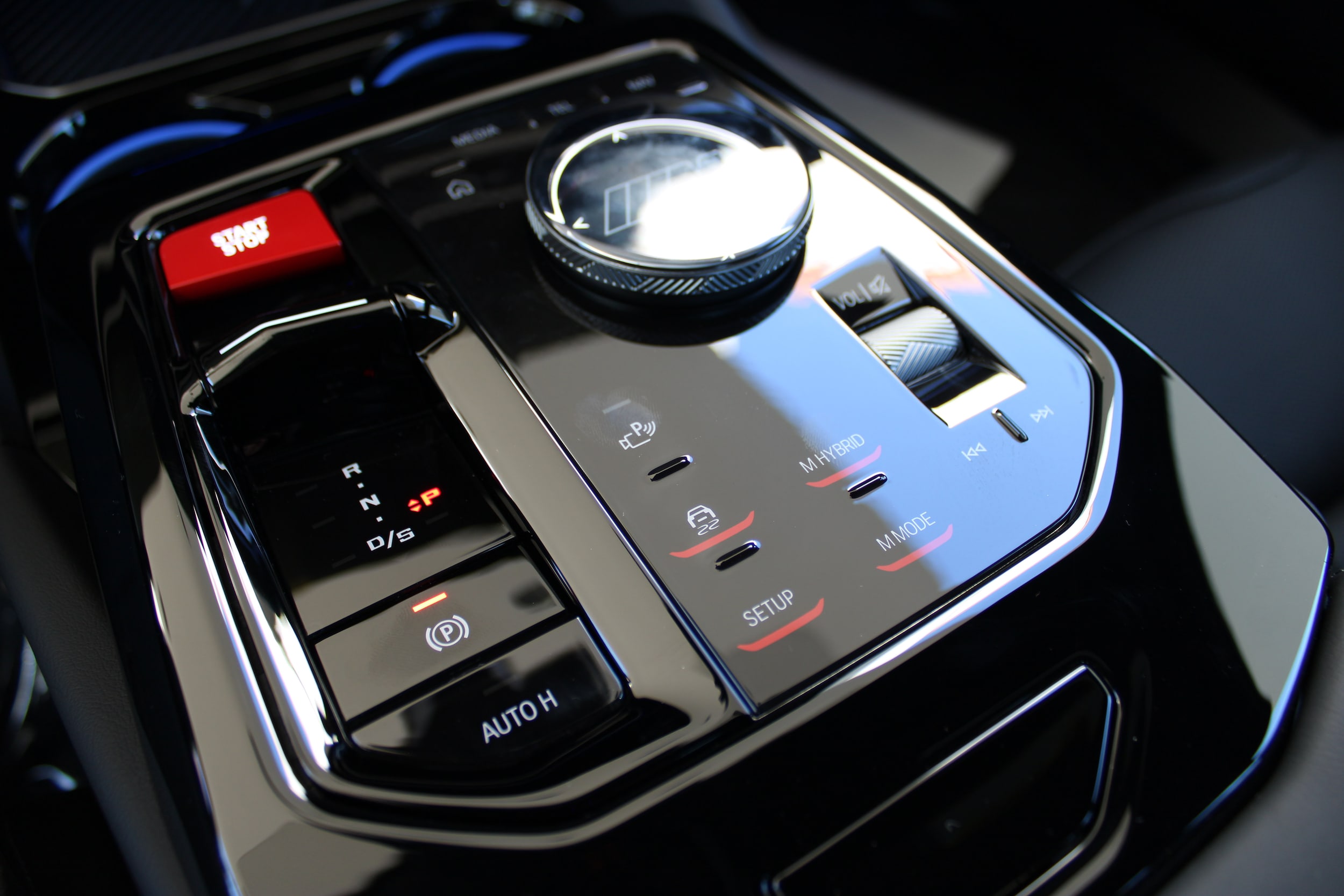 2027 BMW M5 M5 - Photo 24