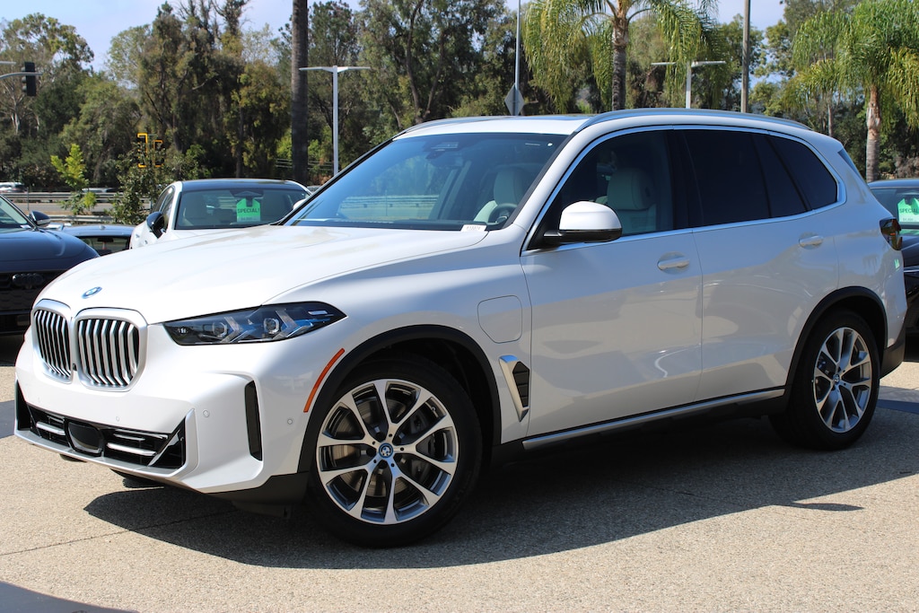 New 2026 BMW X5 PHEV xDrive50e SUV
