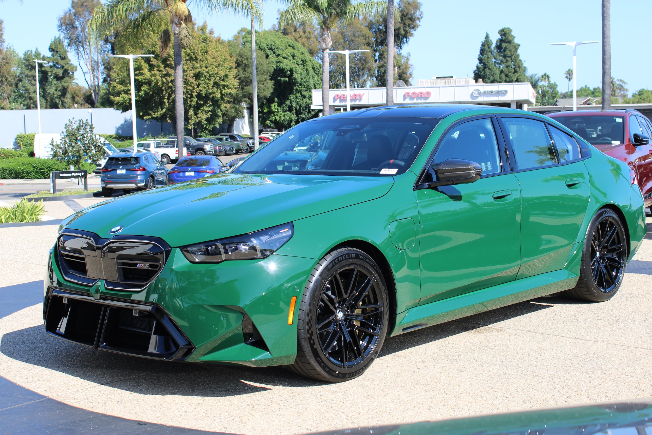 2027 BMW M5 M5 - Photo 11