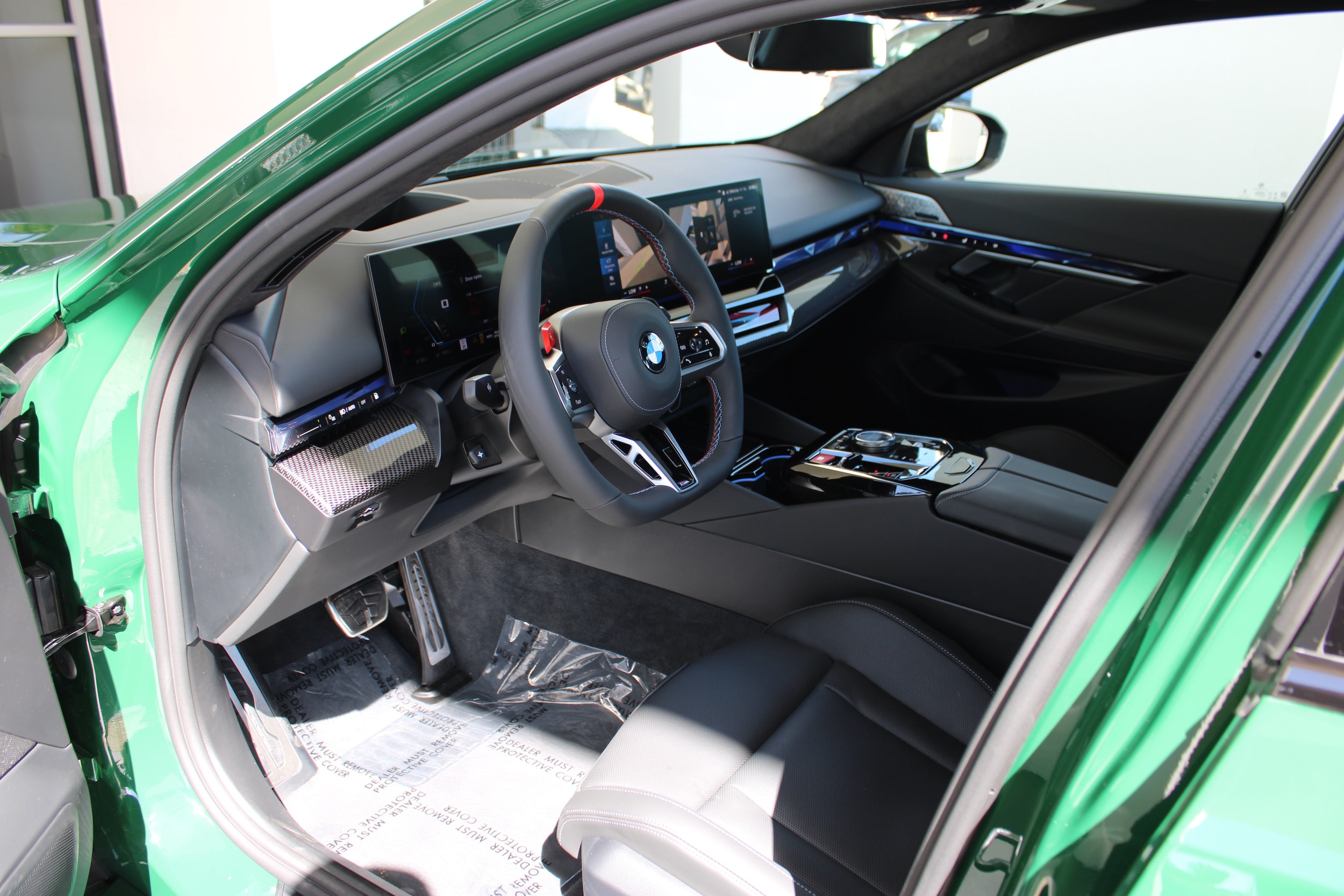 2027 BMW M5 M5 - Photo 18
