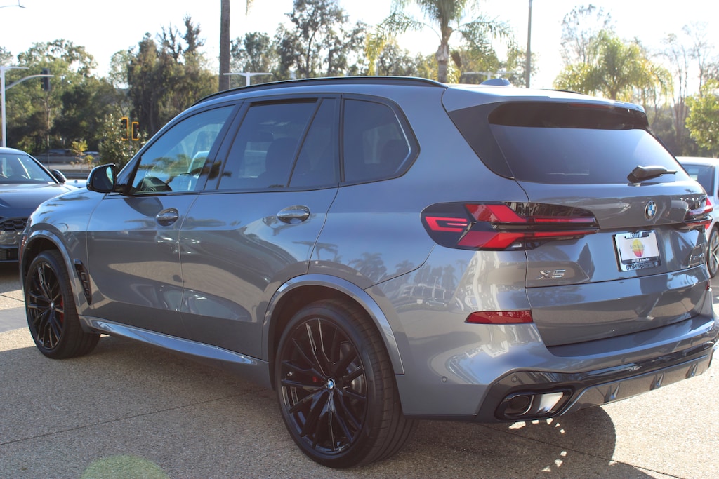 New 2026 BMW X5 xDrive40i SUV