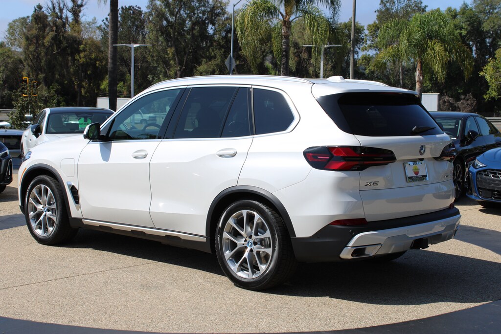 New 2026 BMW X5 PHEV xDrive50e SUV