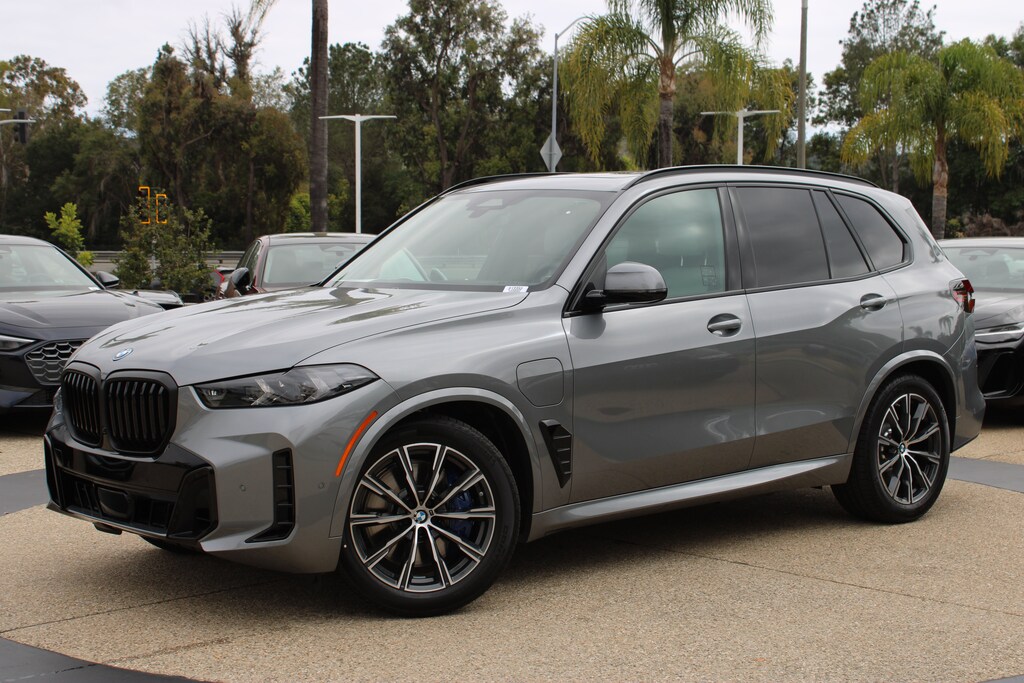 New 2026 BMW X5 PHEV xDrive50e SUV