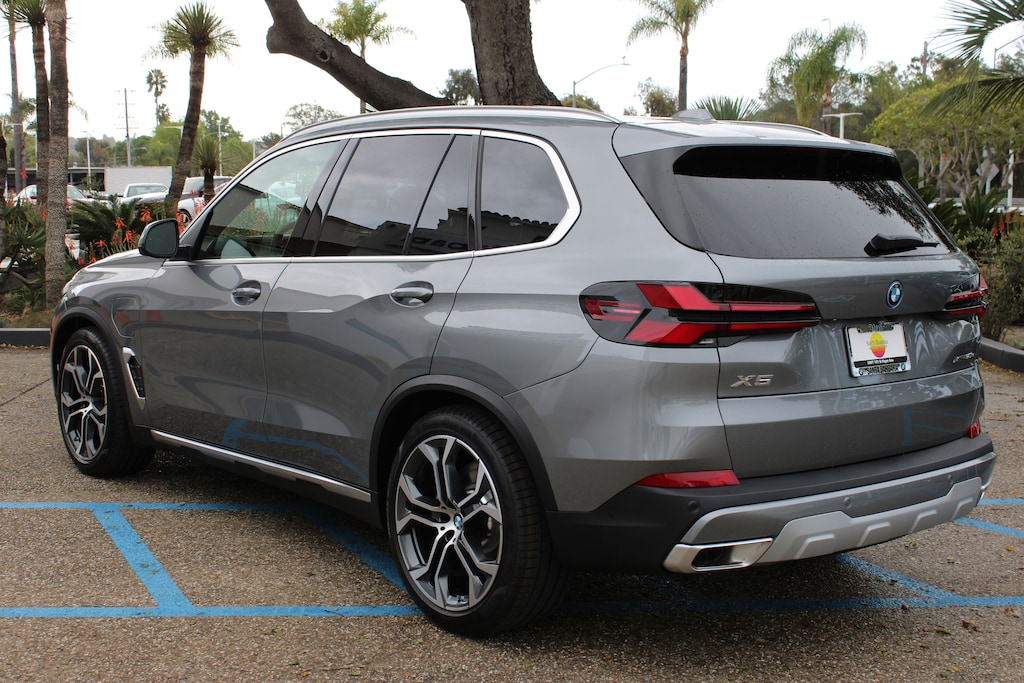 New 2026 BMW X5 PHEV xDrive50e SUV