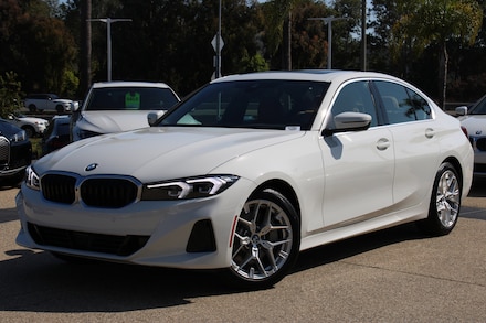 2025 BMW 330i Sedan