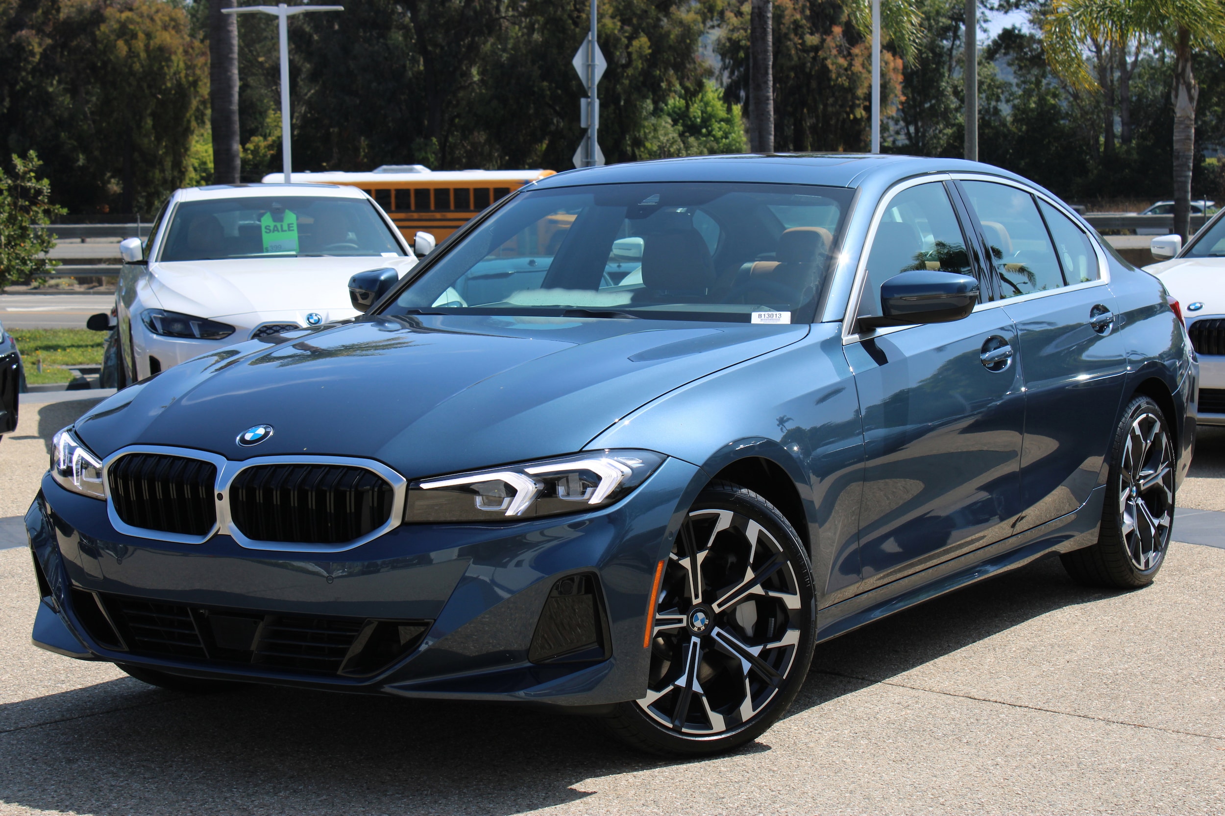 2025 BMW 330i