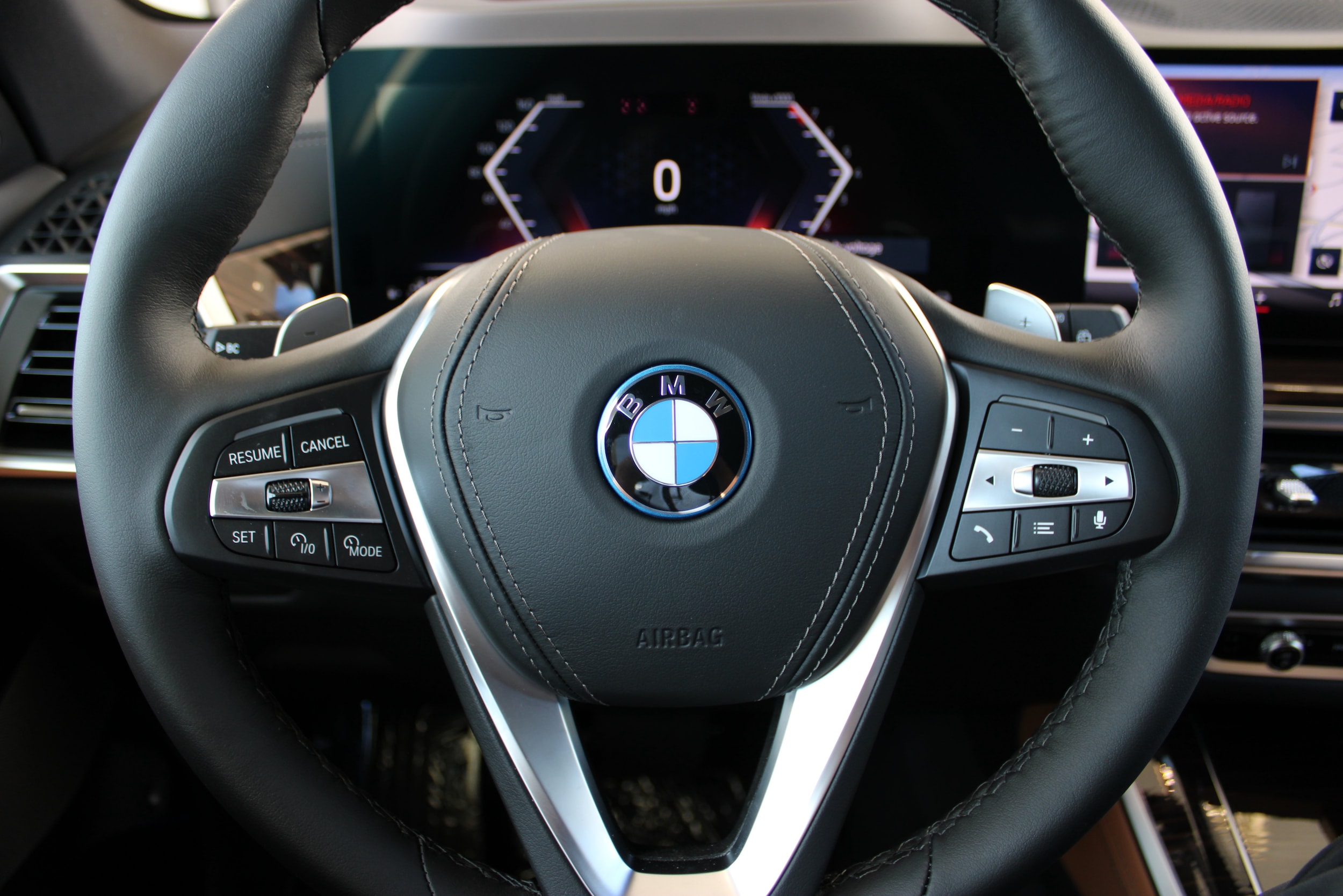 2026 BMW X5 50e - Photo 18