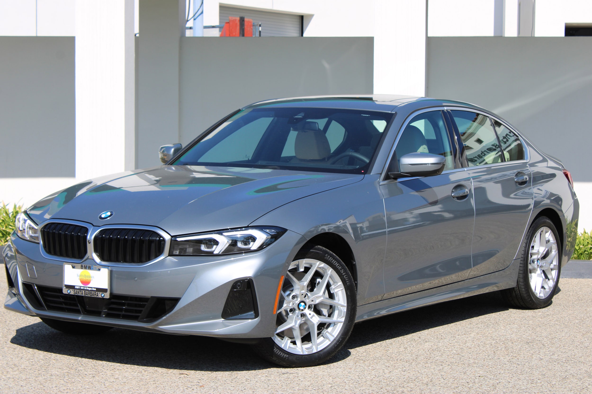 2025 BMW 3 Series 330i