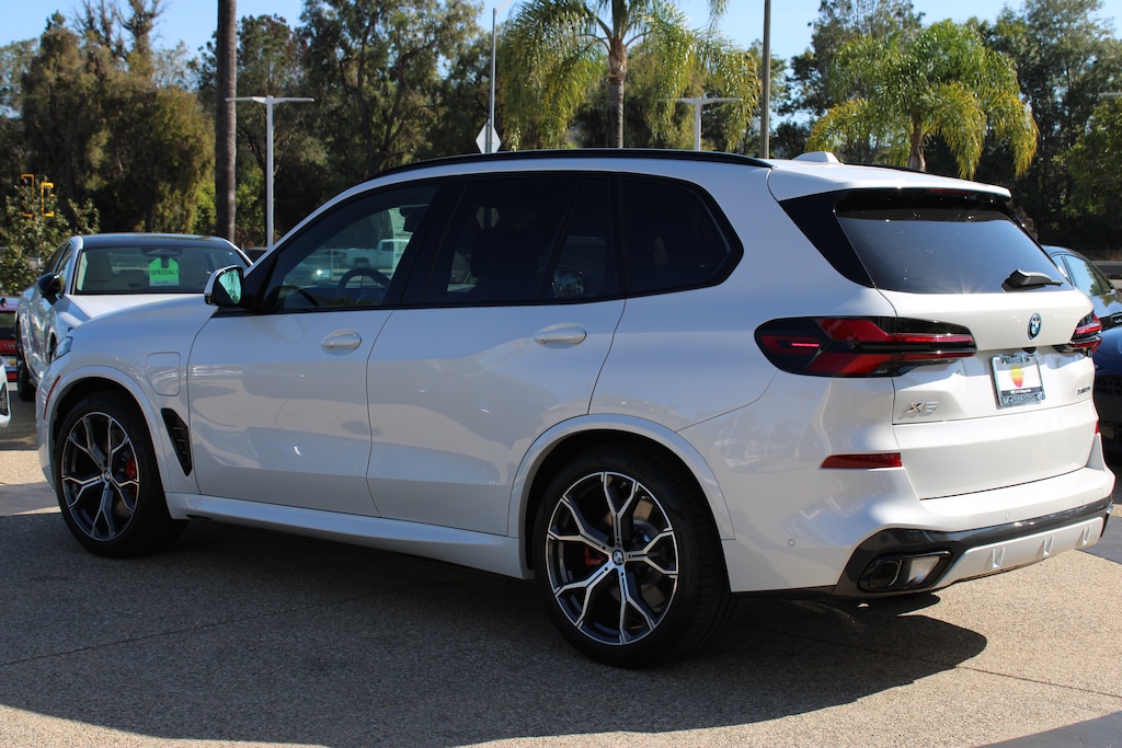 New 2026 BMW X5 PHEV xDrive50e SUV