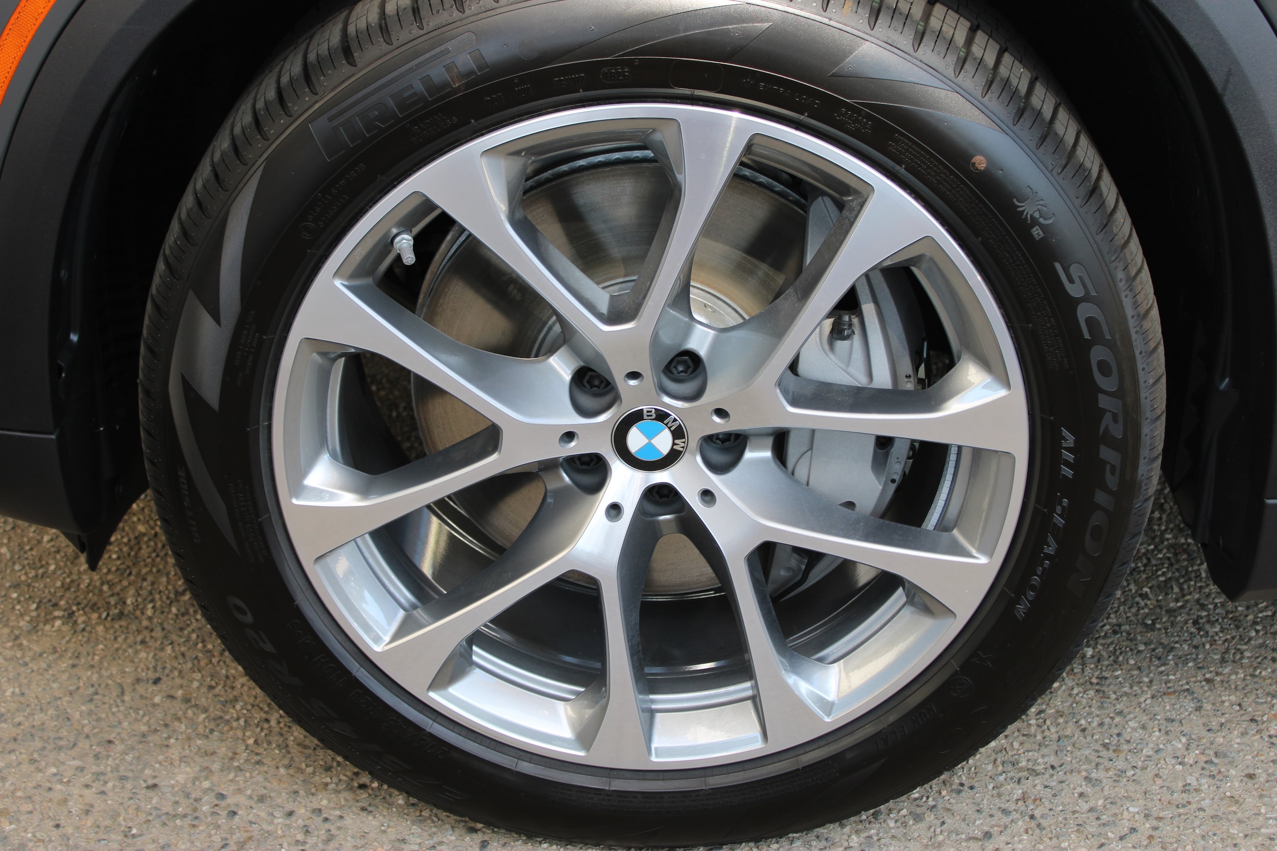 2026 BMW X5 50e - Photo 13