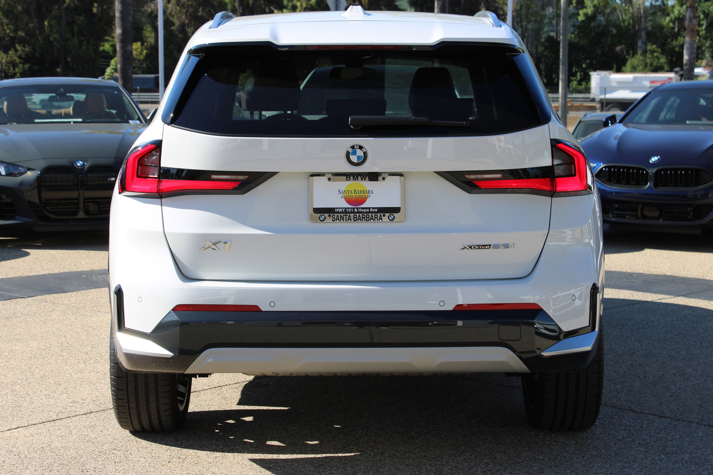 2025 BMW X1 xDrive28i photo 4