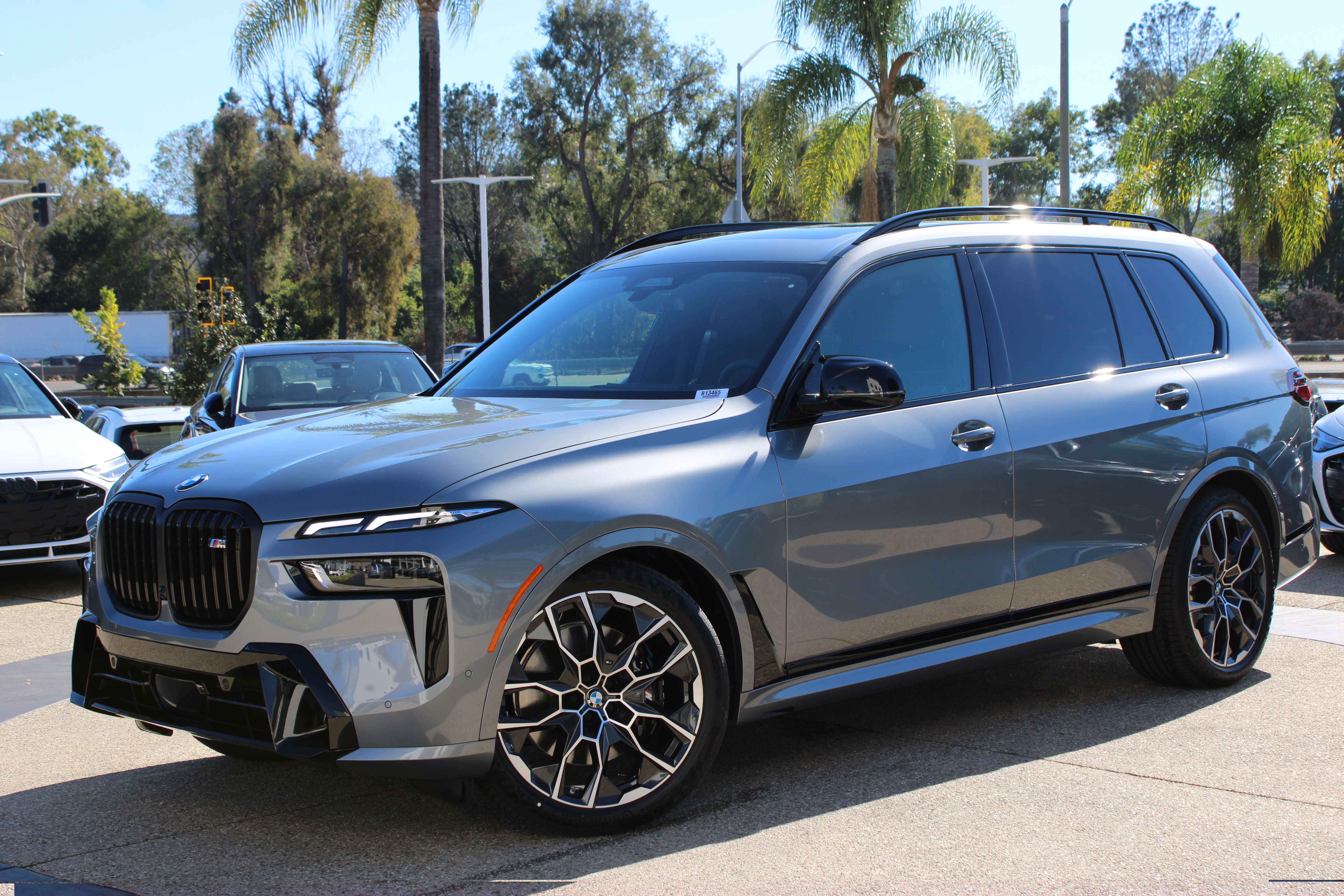 2027 BMW X7 M60i SUV