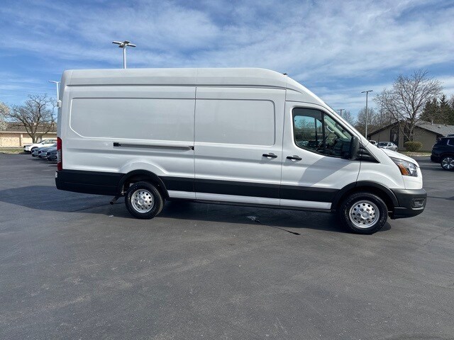 2023 Ford Transit photo 3