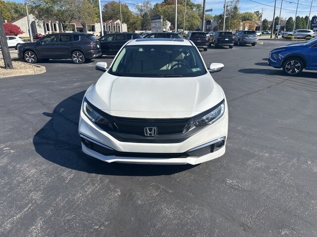 2019 Honda Civic Touring photo 2