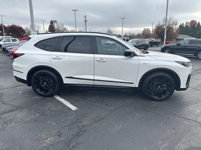 2025 Acura MDX SH-AWD A-Spec Advance photo 3