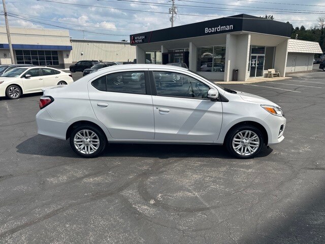 2024 Mitsubishi Mirage G4 SE photo 3