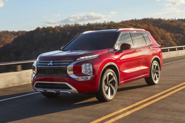 2022-mitsubishi-outlander-trim-levels-fairfield-oh.jpg