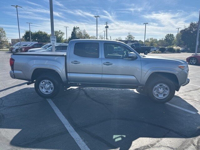 2023 Toyota Tacoma SR V6 4x4 photo 3