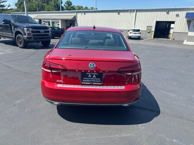 2021 Volkswagen Passat 2.0T SE photo 4