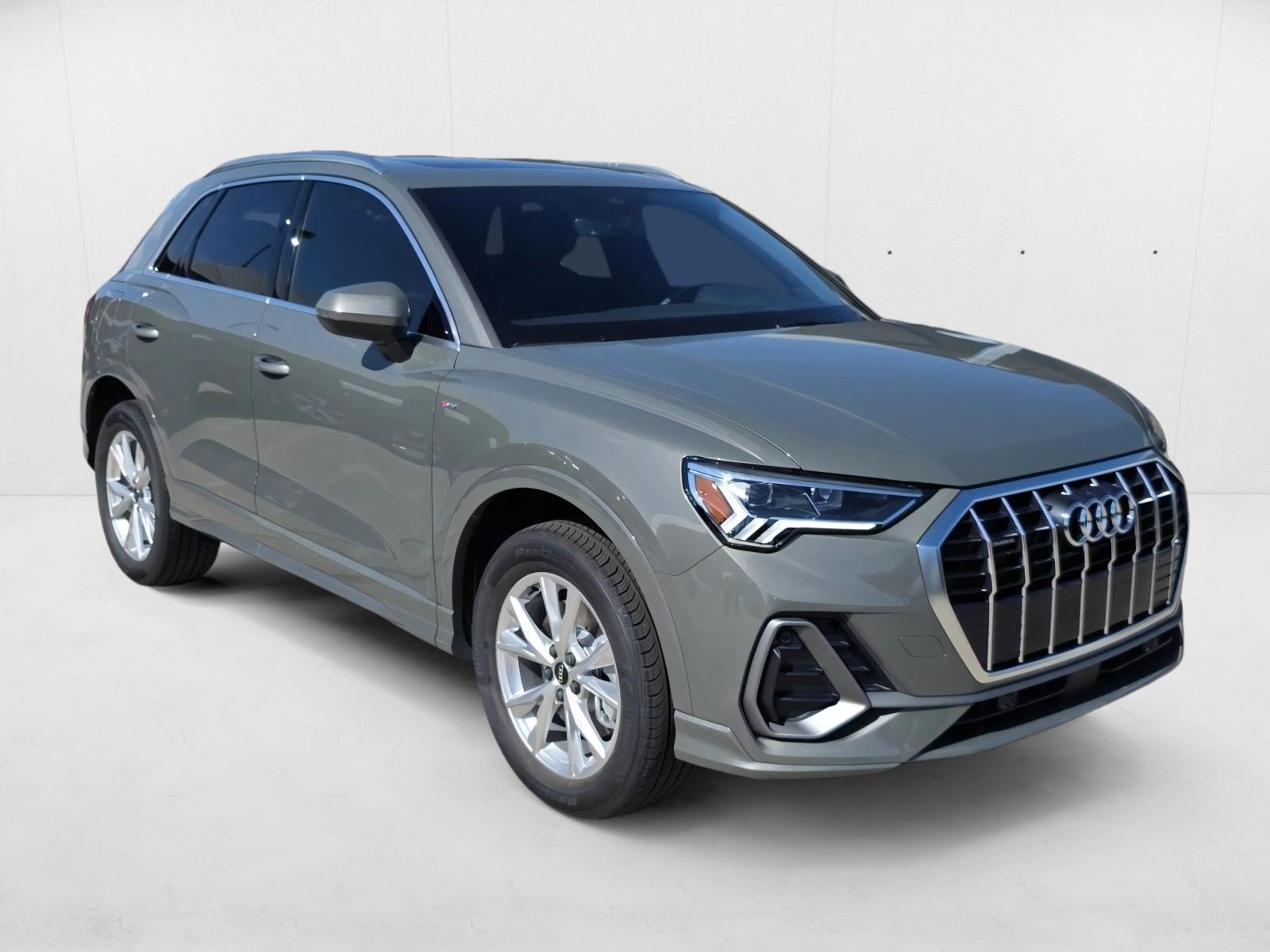 2025 Audi Q3 45 TFSI S line Premium photo 3